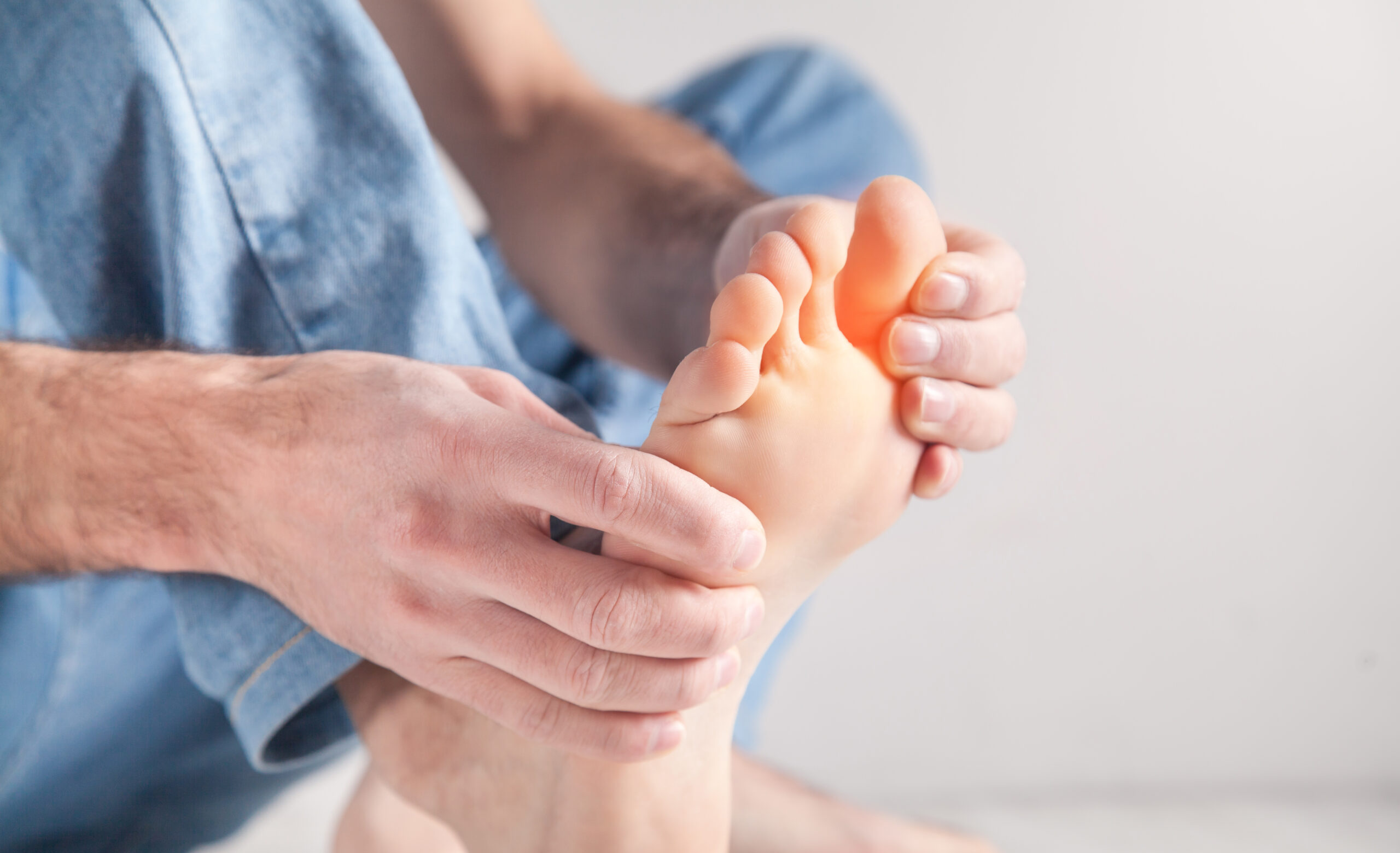 Peripheral Neuropathy Treatment: Causes, Options, and Recovery